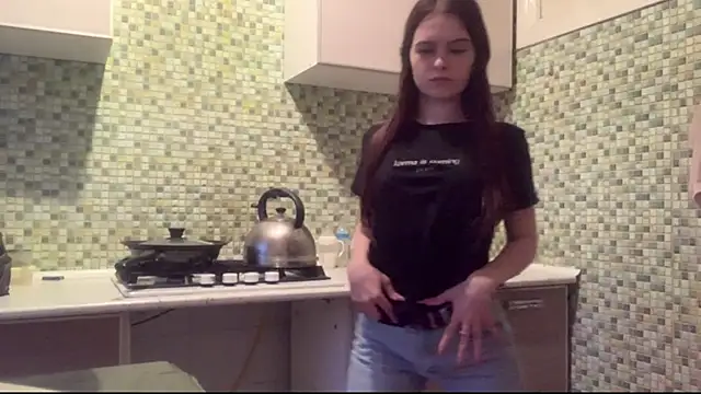 Sembang XXX Secara Langsung KikiAmino