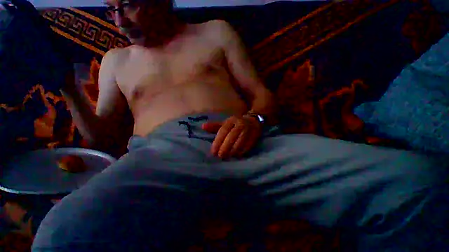 cumloverboyxx69のウェブカメラショー