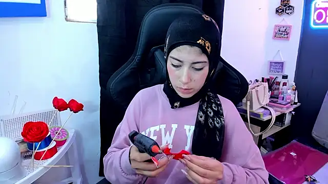 chaymae_nah_'s Live XXX Chat