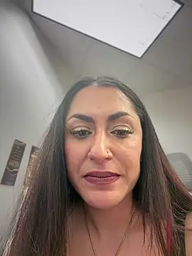 Chat XXX en directo de YourQueen18