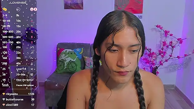 Show modela CamilaHarperr_ na web-kameri