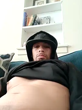 HungThug 即時 XXX 聊天