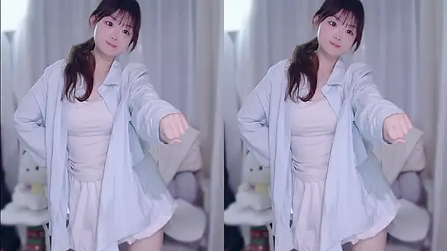 YUANYUAN-A: онлайн-секс-чат