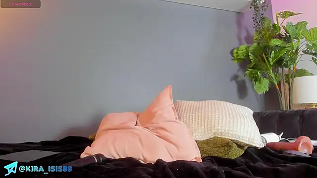 Chat +18 de Kira_Exe_ ao vivo