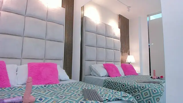 Chat XXX en directo de Lincy_Mature