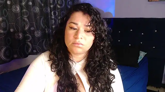 XXX chat uživo modela ANGELIQUE_KLANE