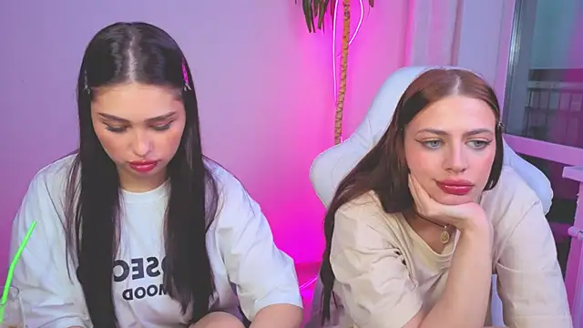 عرض كام Sofia_Plump