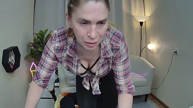 TessaDaybreak's Live XXX Chat