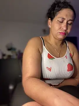 Chat XXX ao vivo de Carola-Ross