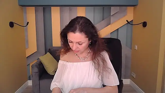 EllaLong Chat XXX live