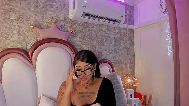 Вебкам-шоу Mia_Jansen