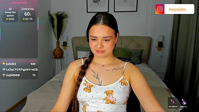 EvaRaider: онлайн-секс-чат