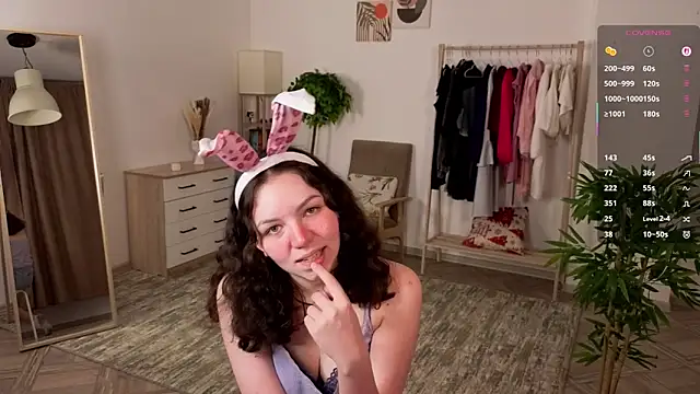 SiuApplonie élő XXX-chatje