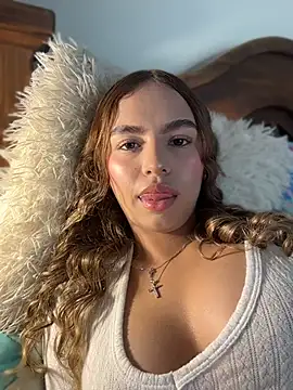 MaelyClaire: вебкам-шоу