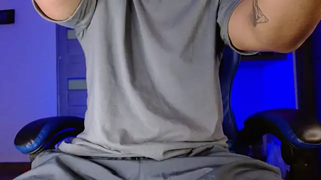 SexyBoy-Bigclit's Webcam Show