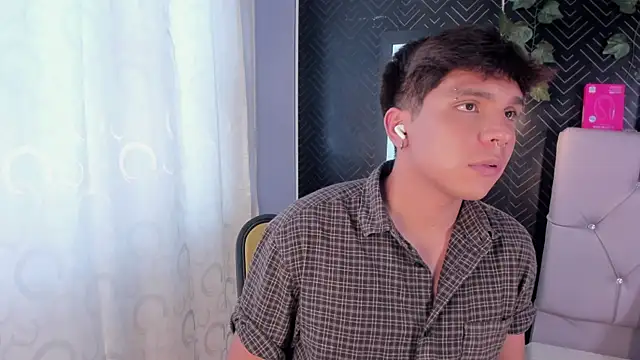 Thiago_Kozak webkamerás műsora