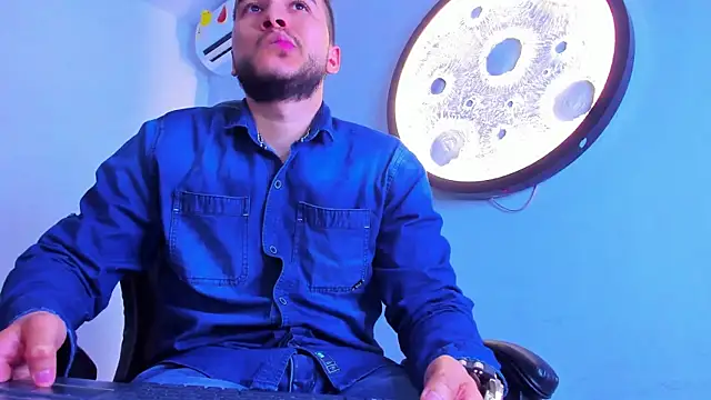 mike_257 – Naživo XXX chat