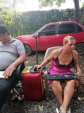 Chat XXX en directo de hotandfierylatinos2023