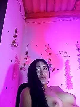 Chatroom XXX en direct de Emy_cutee