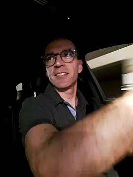 SlutMatze81 Show in webcam