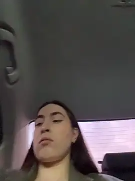 Holly_Play Pertunjukan Webcam