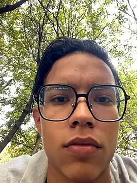 Andres_boy252's Webcam Show