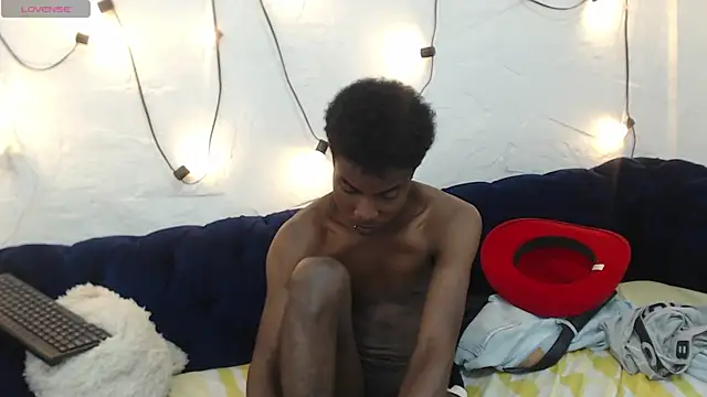 NoahJhonson69 网络视讯表演