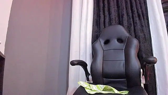 ian_lombardi's Webcam Show