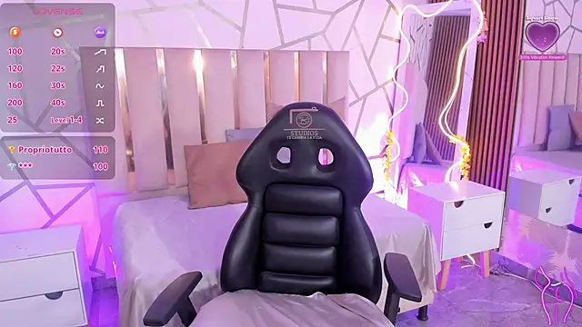 CYRUS_TAY's Live XXX Chat