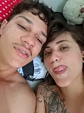 Show de Casal_HotBrisa na webcam