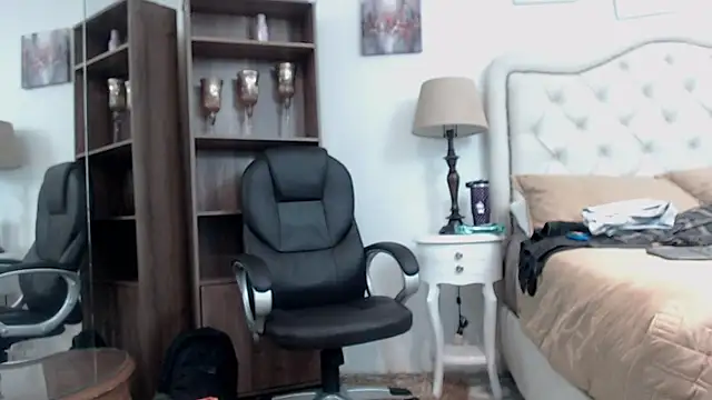 vannellope_roberts' Webcam Show