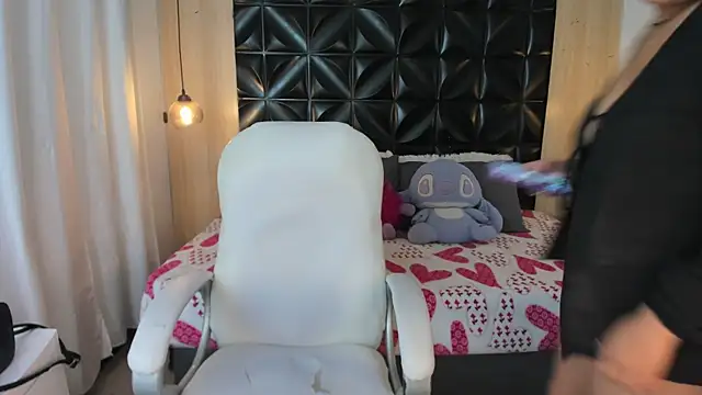 Chat XXX en directo de Rapthalia_