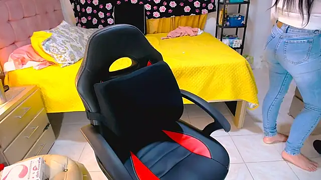 BitterMomXxx Obrolan Langsung XXX