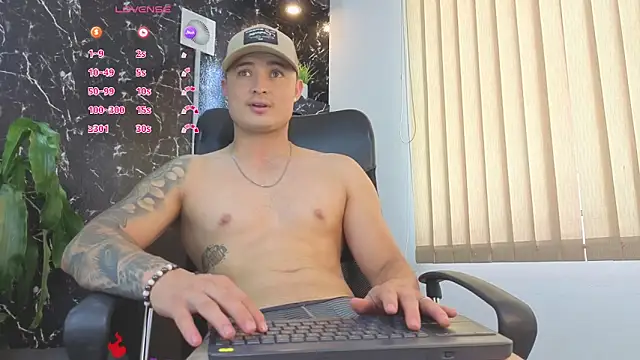 Alexander_ferre Show Webcam