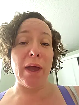 julimonroe Chat XXX live