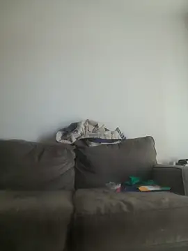 Pokazy przed kamerką – yourMasterisBored