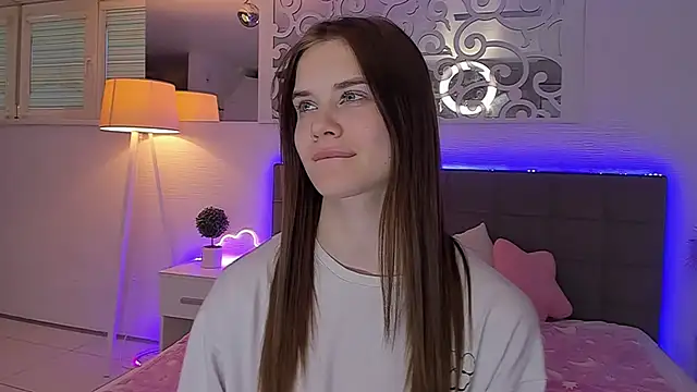 LuisaClover Live XXX Chat