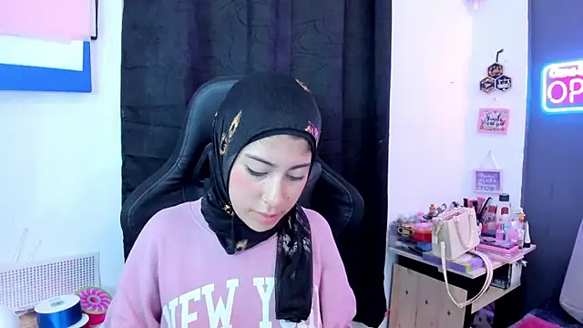 chaymae_nah_: онлайн-секс-чат