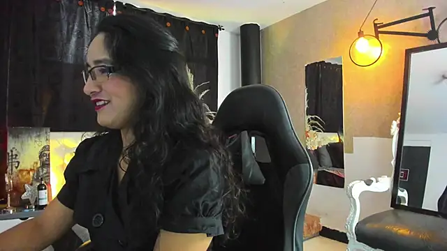 Vicky_Angeel Adlı Modelin Canlı XXX Sohbeti