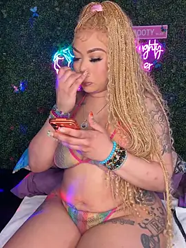 โชว์เว็บแคมของ RenaThickAss