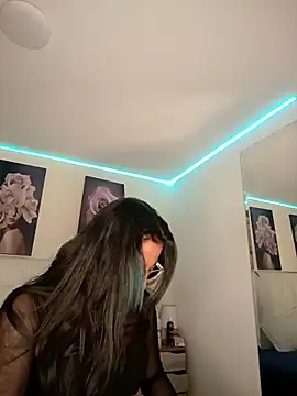 SamathaMay 网络视讯表演