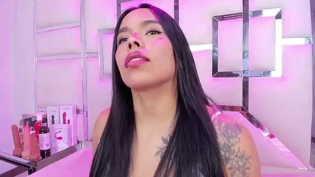 ZoeWan69's Webcam Show