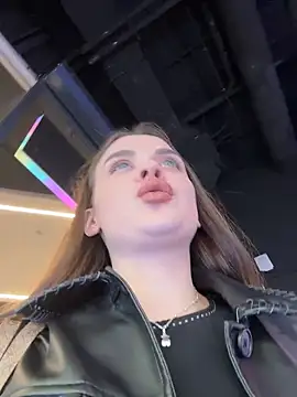 KristiRichn Live XXX chat