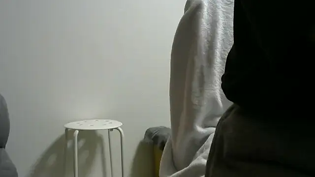 leopiii-iiJP's Live XXX Chat