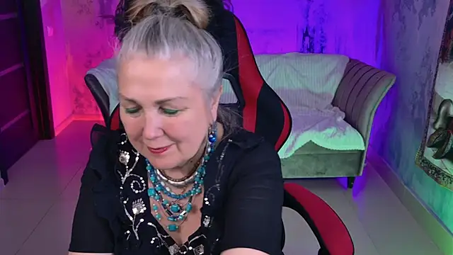 LilaMaharani's Live XXX Chat