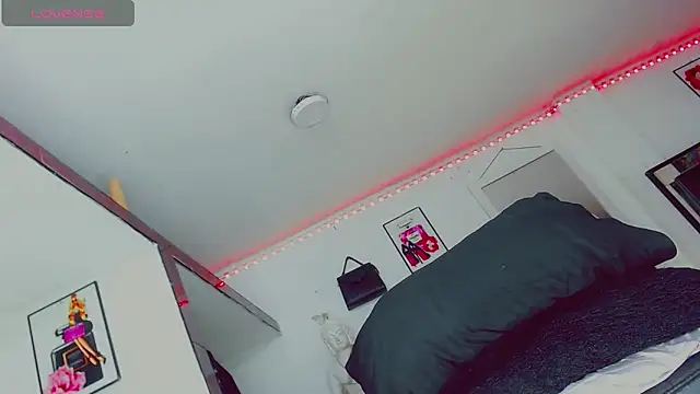 Mistres_Big_Cock Webcam Show