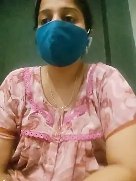 Tamil_shaliniのウェブカメラショー