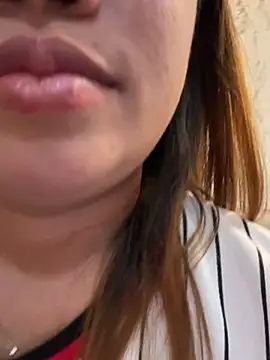 PonthipのライブXXXチャット