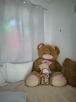 Pertunjukan Kamera Web Foxylisaflores