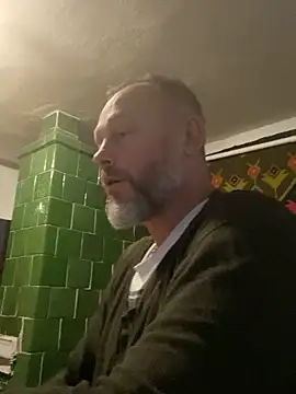 Frosl élő XXX-chatje